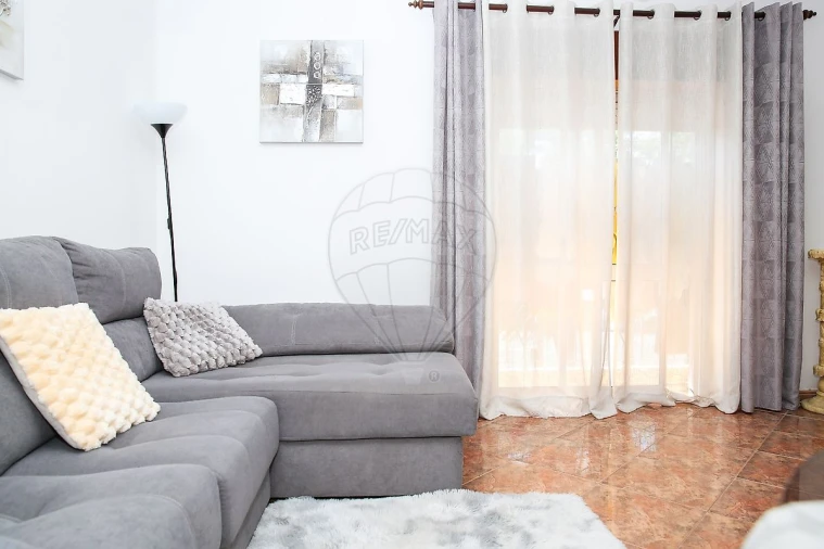 Apartamento T3 para Venda em Carregado e Cadafais Foto 6