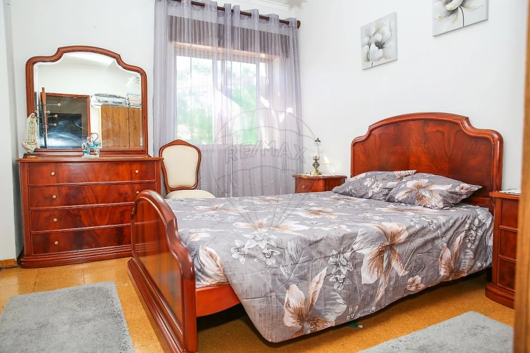 Apartamento T3 para Venda em Carregado e Cadafais Foto 2