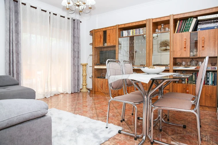 Apartamento T3 para Venda em Carregado e Cadafais Foto 4