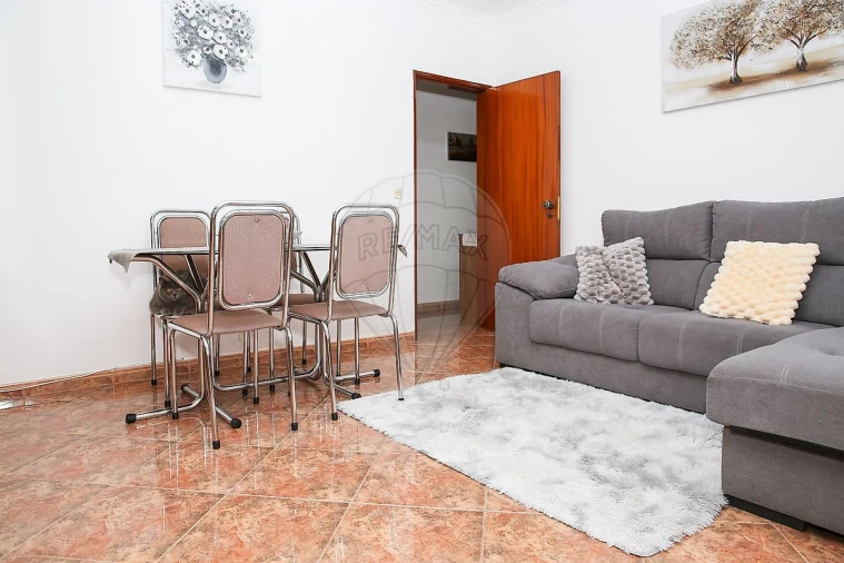 Apartamento T3 para Venda em Carregado e Cadafais Foto 7