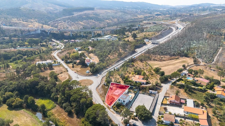 Terreno para Venda em Aguiar de Sousa Foto 7