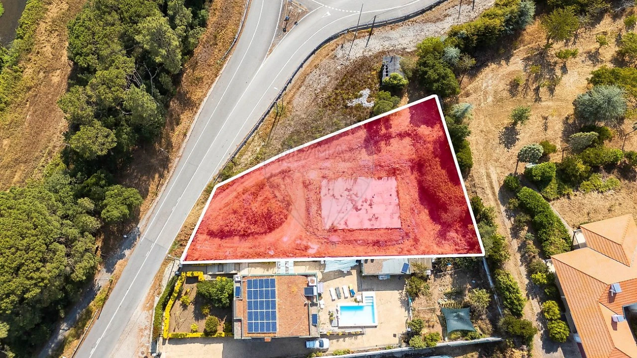 Terreno para Venda em Aguiar de Sousa Foto 9