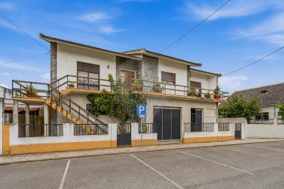 Moradia T3 para Venda em Golegã
