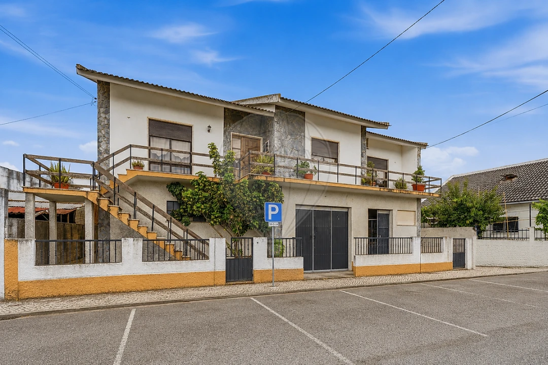Moradia T3 para Venda em Golegã Foto 37