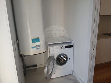 Apartamento T2 para Arrendamento em Campanhã