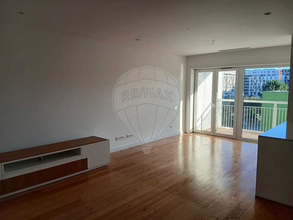 Apartamento T2 para Arrendamento em Campanhã Foto 9