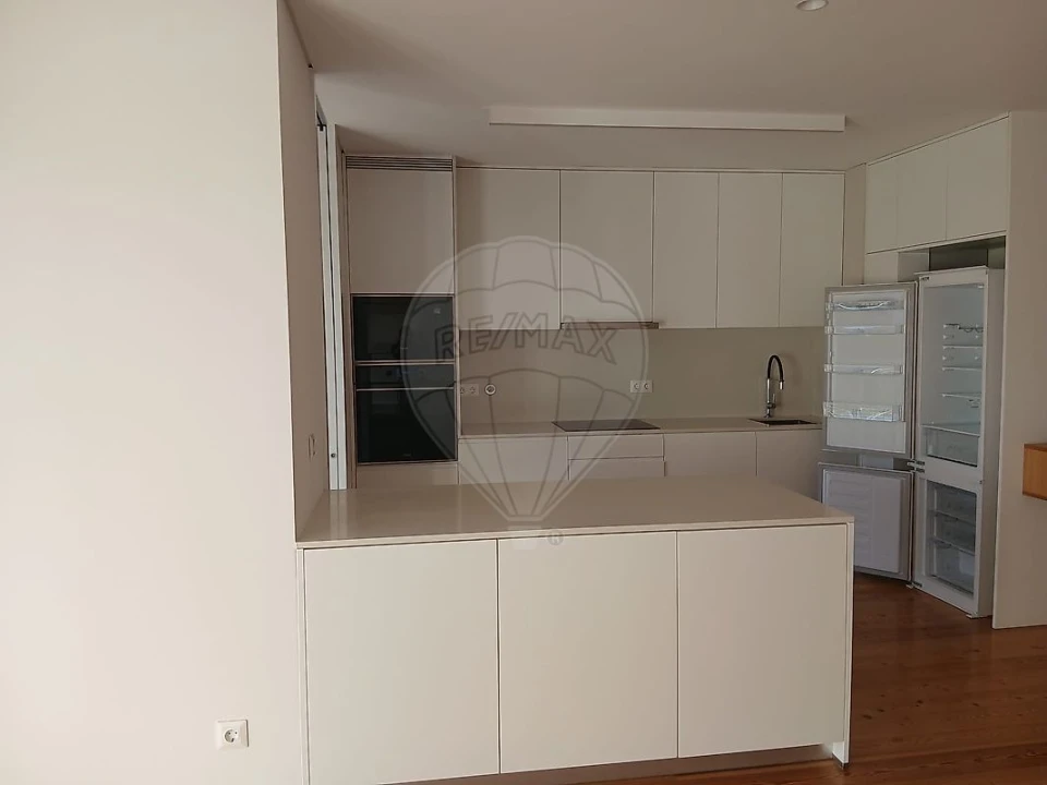 Apartamento T2 para Arrendamento em Campanhã Foto 11