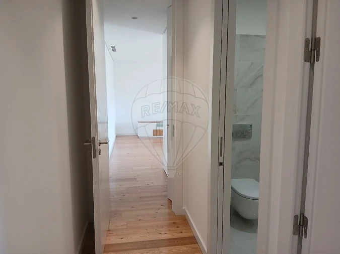 Apartamento T2 para Arrendamento em Campanhã Foto 6