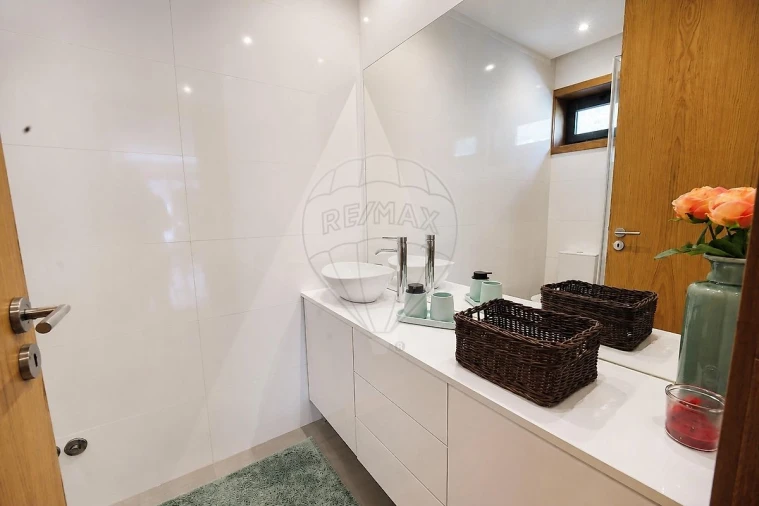 Moradia T2 para Venda em Custóias, Leça do Balio e Guifões Foto 8