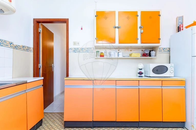 Apartamento T1 para Venda em Caparica e Trafaria Foto 10