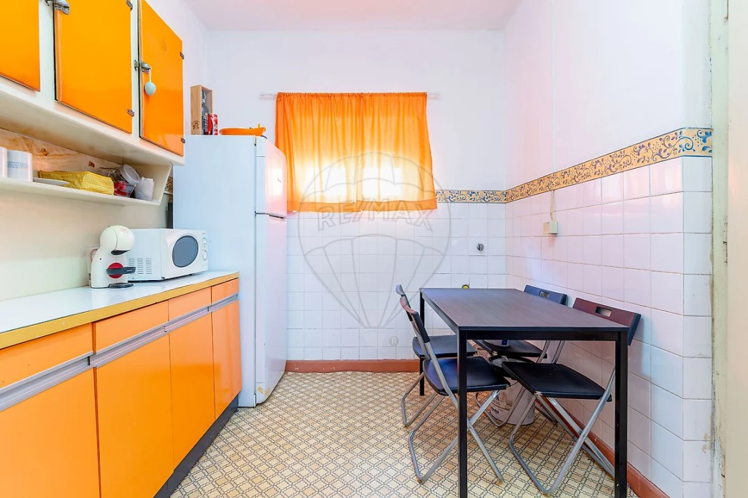 Apartamento T1 para Venda em Caparica e Trafaria Foto 8