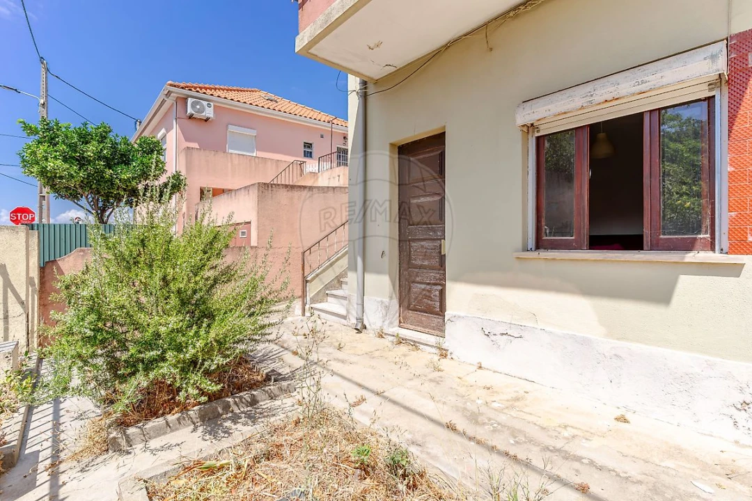 Apartamento T1 para Venda em Caparica e Trafaria Foto 15