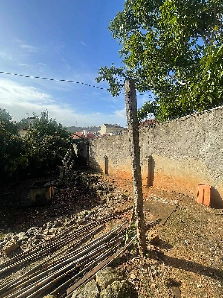 Moradia T4 para Venda em Vialonga Foto 21