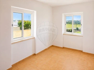 Apartamento T2 para Arrendamento em Almargem do Bispo, Pêro Pinheiro e Montelavar
