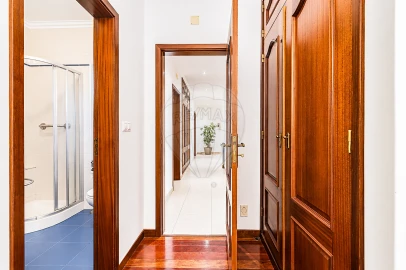 Apartamento T3 para Arrendamento em Almargem do Bispo, Pêro Pinheiro e Montelavar