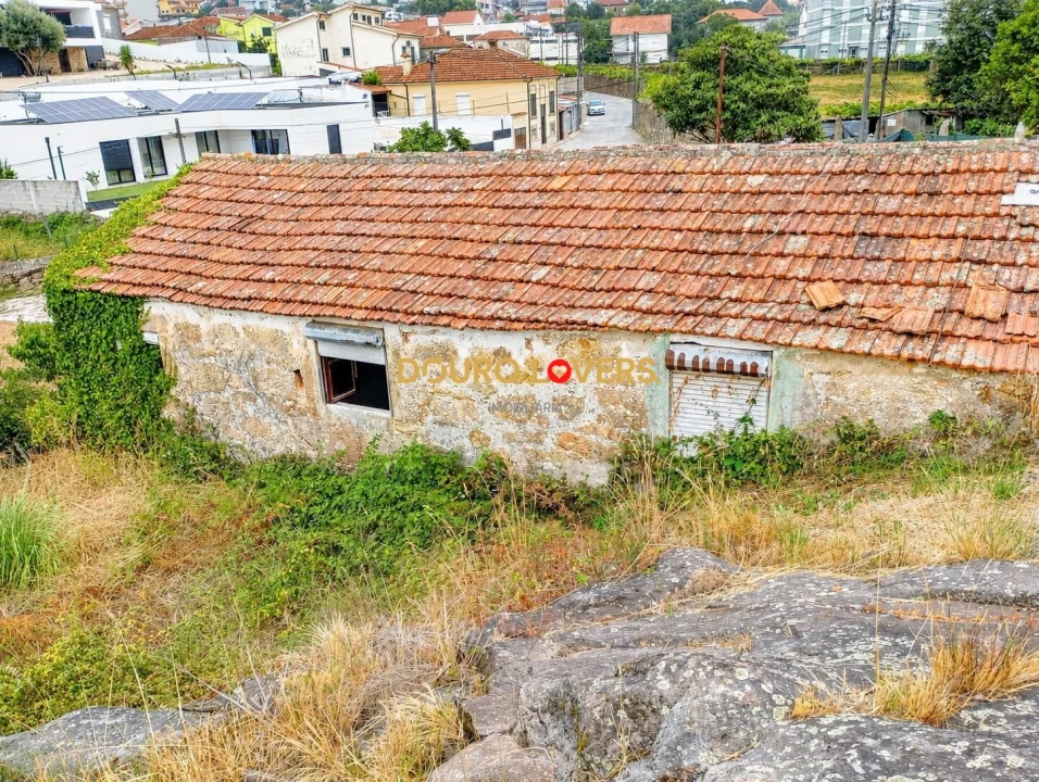 Terreno para Venda em Fânzeres e São Pedro da Cova Foto 8