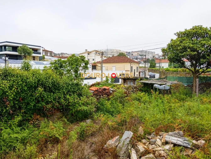 Terreno para Venda em Fânzeres e São Pedro da Cova Foto 3