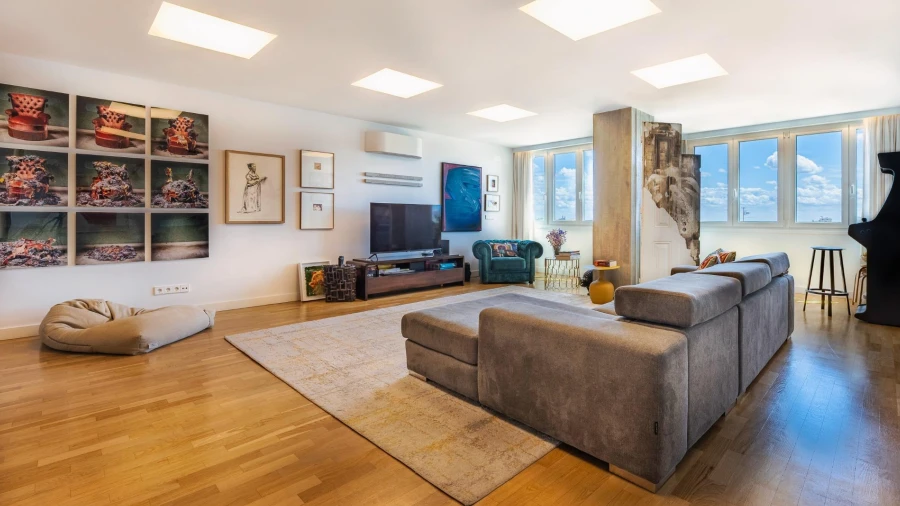 Apartamento T5 para Venda em Penha de França