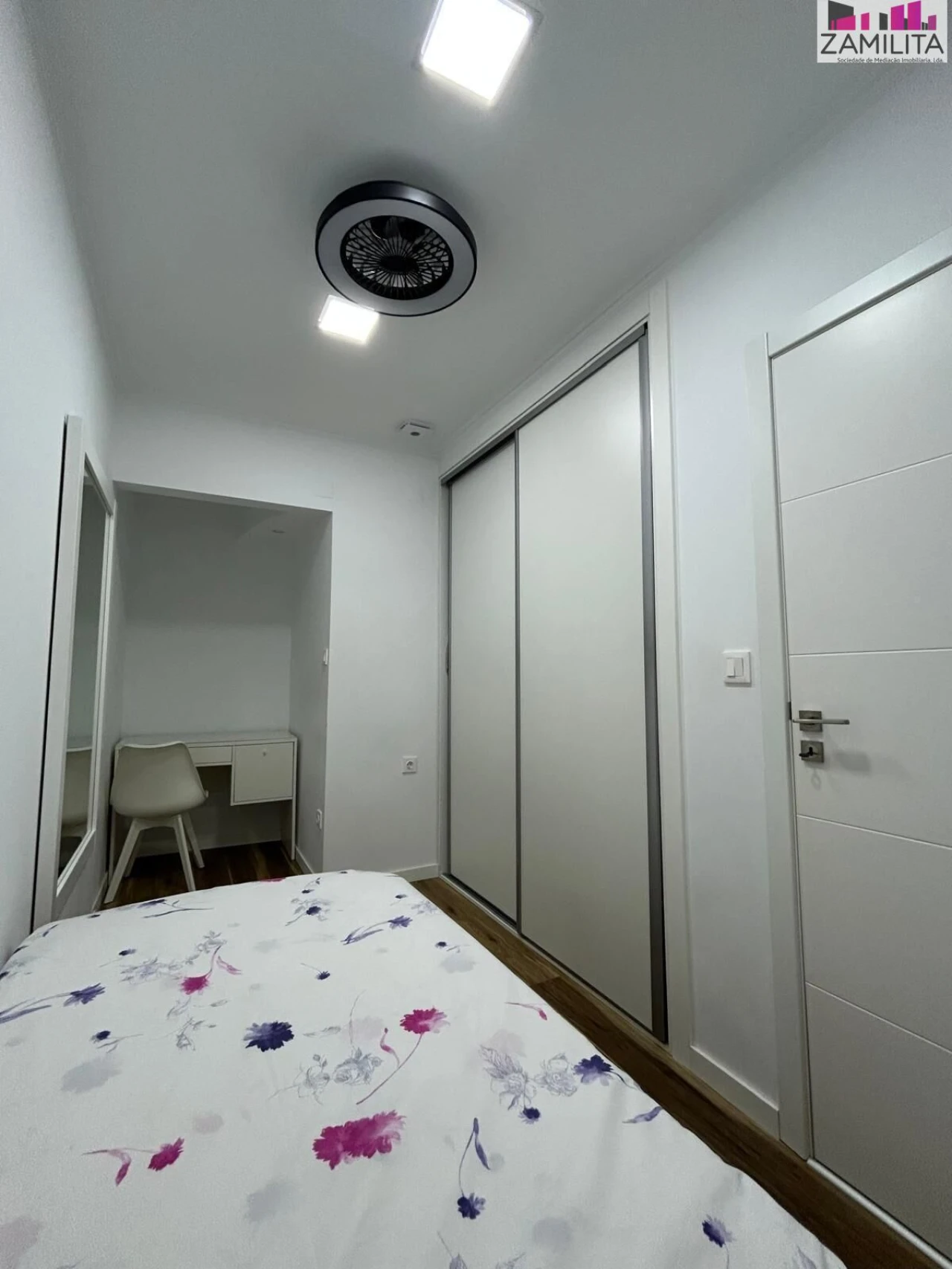 Apartamento T4 para Venda em Amora Foto 15