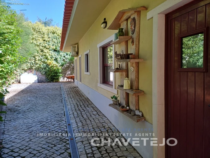 Moradia T2 para Venda em Beco Foto 37