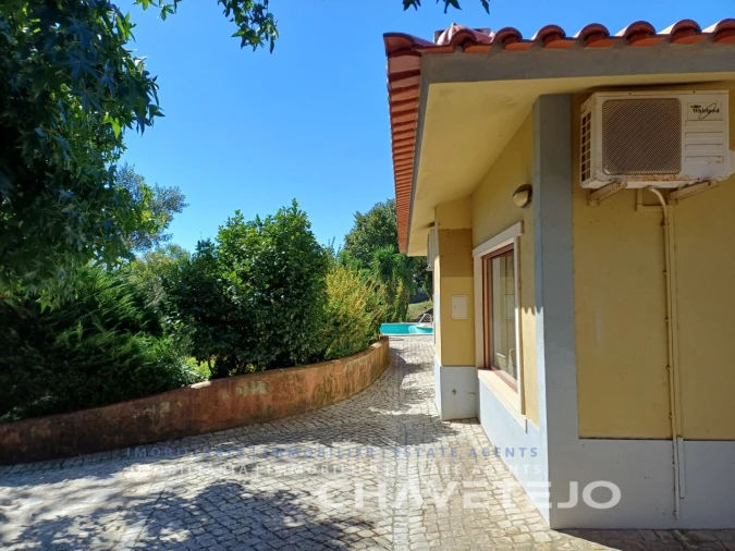 Moradia T2 para Venda em Beco Foto 70