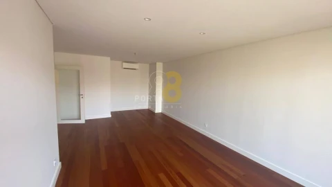 Apartamento T3 para Arrendamento em Matosinhos e Leça da Palmeira