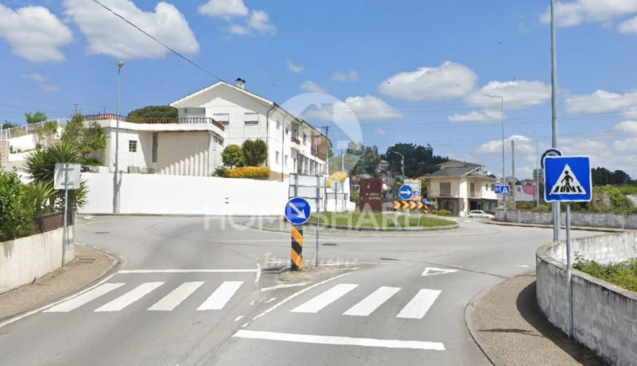 Apartamento T2 para Venda em Rebordosa Foto 1
