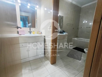Apartamento T2 para Venda em Rebordosa