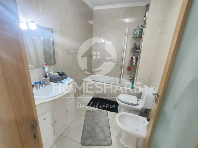 Apartamento T2 para Venda em Rebordosa Foto 14