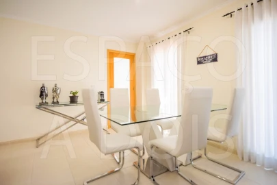 Apartamento T3 para Venda em Marvila