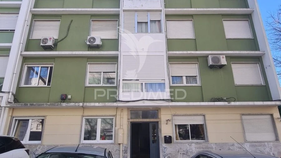 Apartamento T2 para Venda em Benfica