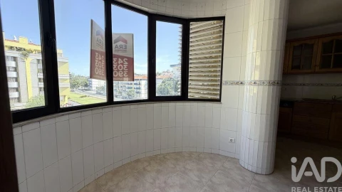 Apartamento T3 para Venda em Romeira e Várzea