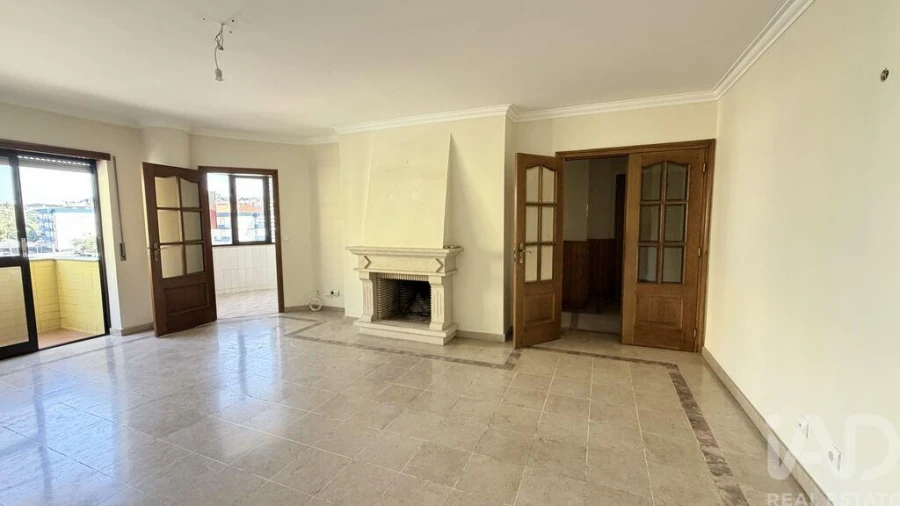 Apartamento T3 para Venda em Romeira e Várzea Foto 17