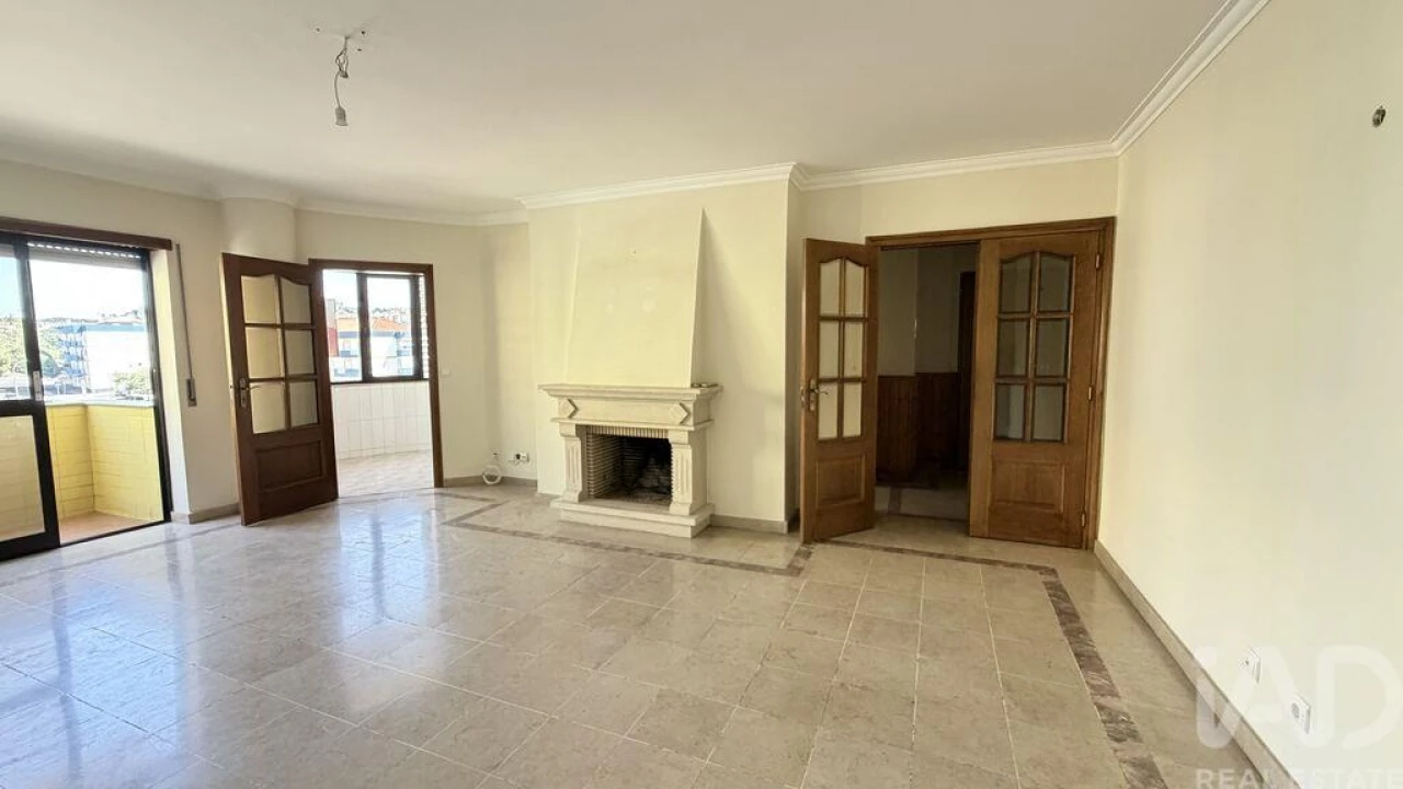 Apartamento T3 para Venda em Romeira e Várzea Foto 17