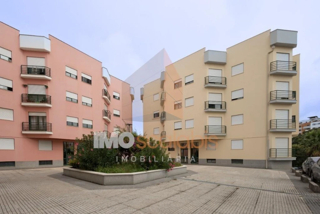 Apartamento T3 para Venda em Romeira e Várzea Foto 1