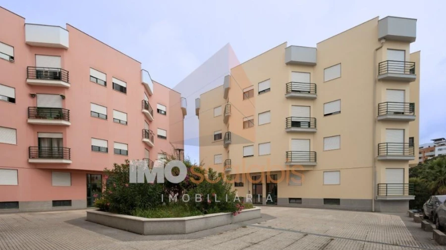 Apartamento T3 para Venda em Romeira e Várzea