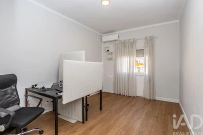 Apartamento T3 para Venda em Alto do Seixalinho, Santo André e Verderena