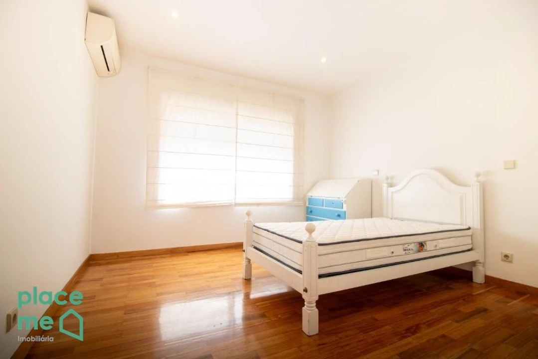 Apartamento T4 para Arrendamento em São Vitor (Braga) Foto 6