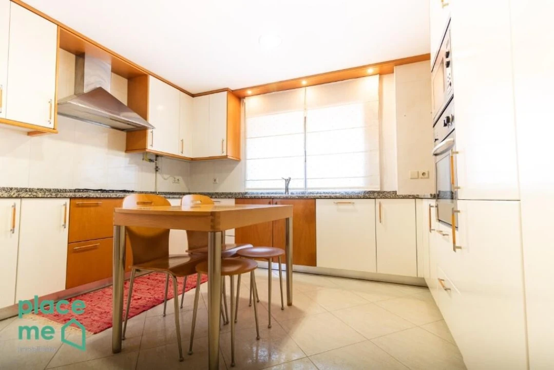 Apartamento T4 para Arrendamento em São Vitor (Braga) Foto 24