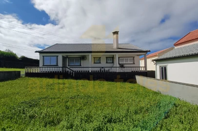 Moradia T3 para Venda em Ribeira Seca