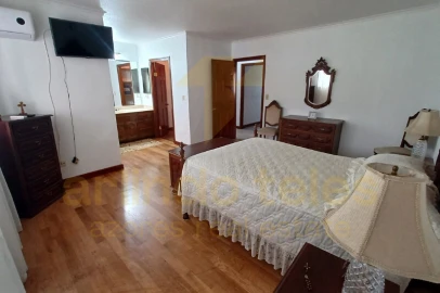 Moradia T3 para Venda em Ribeira Seca