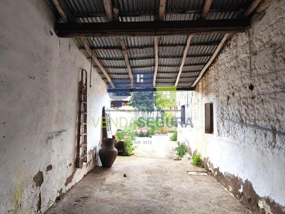 Moradia T4 para Venda em Granja Foto 21