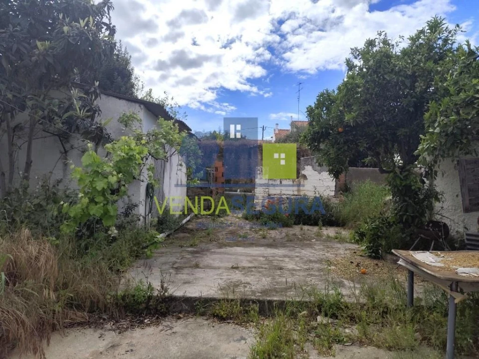 Moradia T4 para Venda em Granja Foto 18