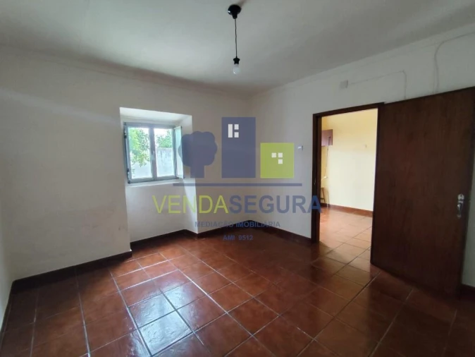 Moradia T4 para Venda em Granja Foto 4