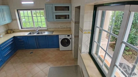 Moradia T3 para Venda em Alvorninha