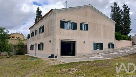 Moradia T3 para Venda em Alvorninha
