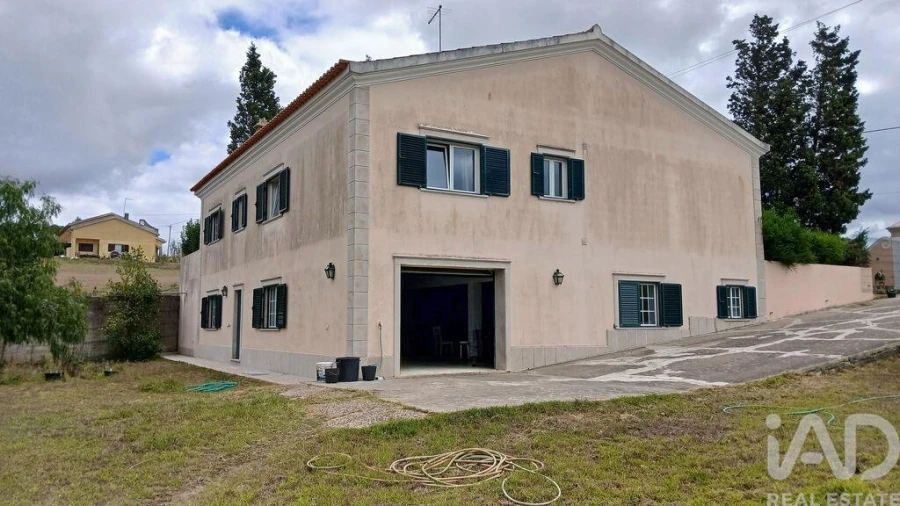 Moradia T3 para Venda em Alvorninha Foto 33