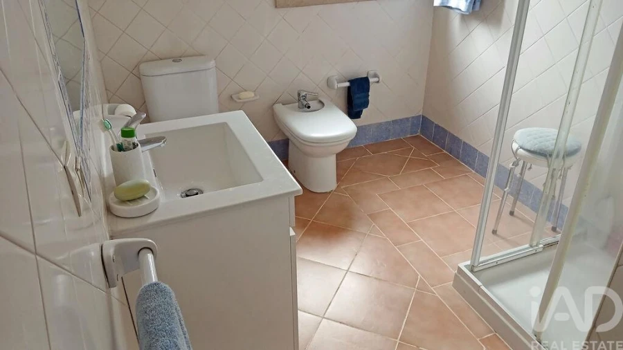 Moradia T3 para Venda em Alvorninha Foto 26