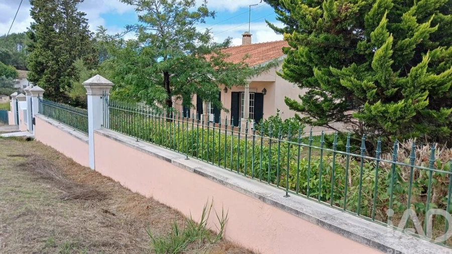Moradia T3 para Venda em Alvorninha