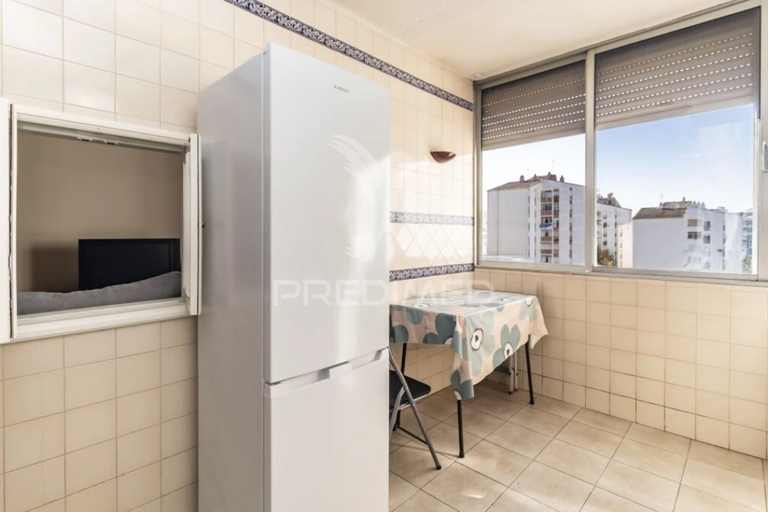 Apartamento T3 para Venda em Corroios Foto 9